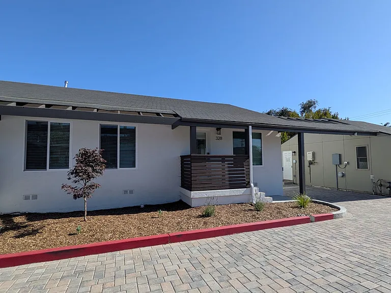 328 S Halcyon Rd — Photo 1