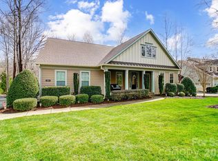 12811 Elkhorn Dr, Charlotte, NC 28278