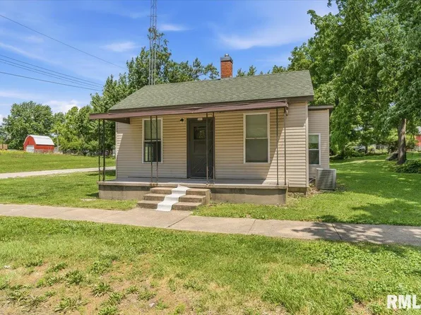 301 E Main St, Pleasant Plains, IL 62677