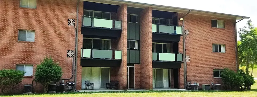 404 Homes — Photo 3
