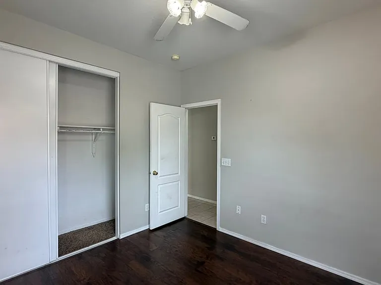 689 E Springfield Pl — Photo 14