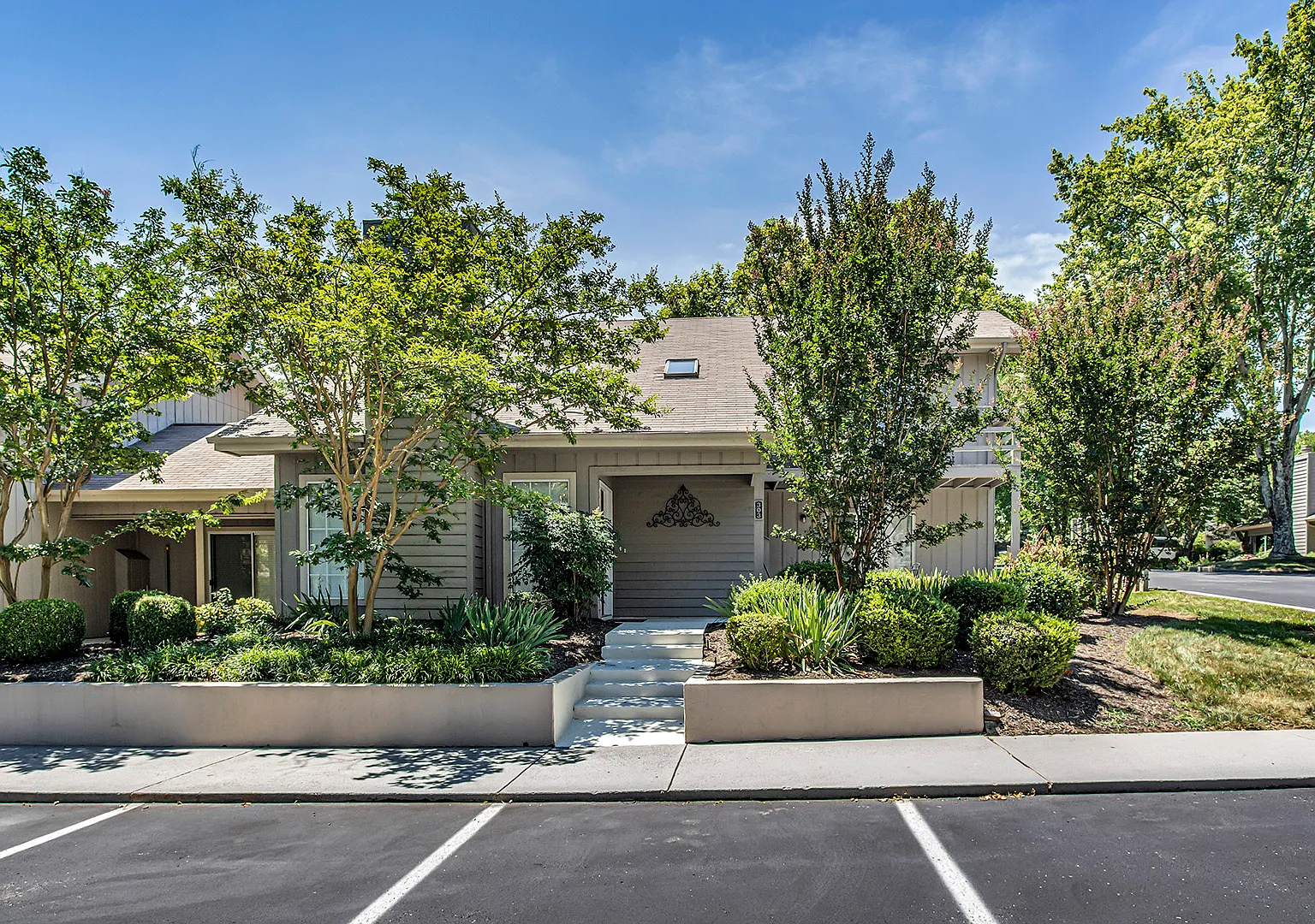 303 Chota View Place - 1 — Photo 1