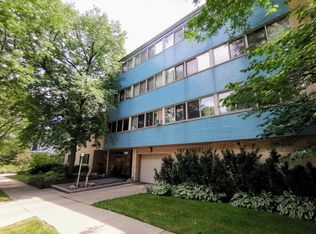 737 Ridge Ave APT 1K-1, Evanston, IL 60202