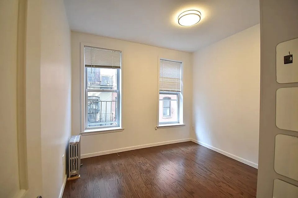 1st image of 56 Elizabeth St APT 15