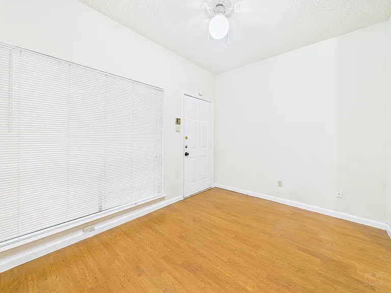 2815 Rio Grande St #109 — Photo 19