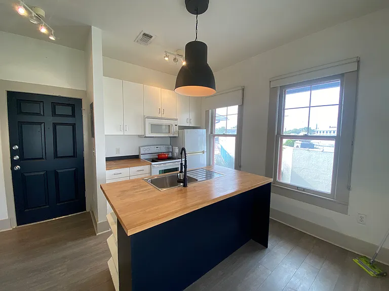 502 Eager St #7 — Photo 16