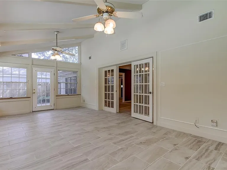 10406 Reclinata Ln — Photo 46