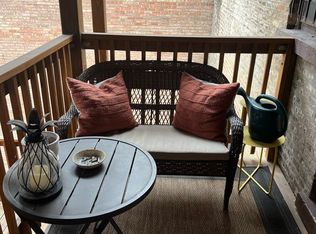 3619 N Pine Grove Ave APT 3, Chicago, IL 60613