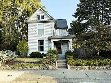 428 Bates St — exterior photo