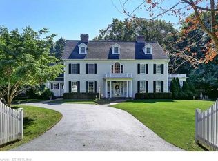 9 Perkins Rd, Woodbridge, CT 06525