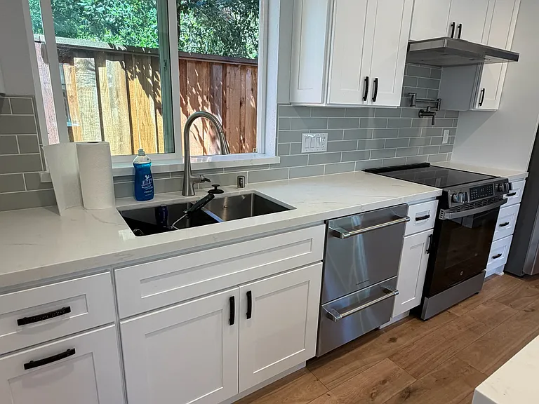 2331 Fairfield Ave #B — Photo 9