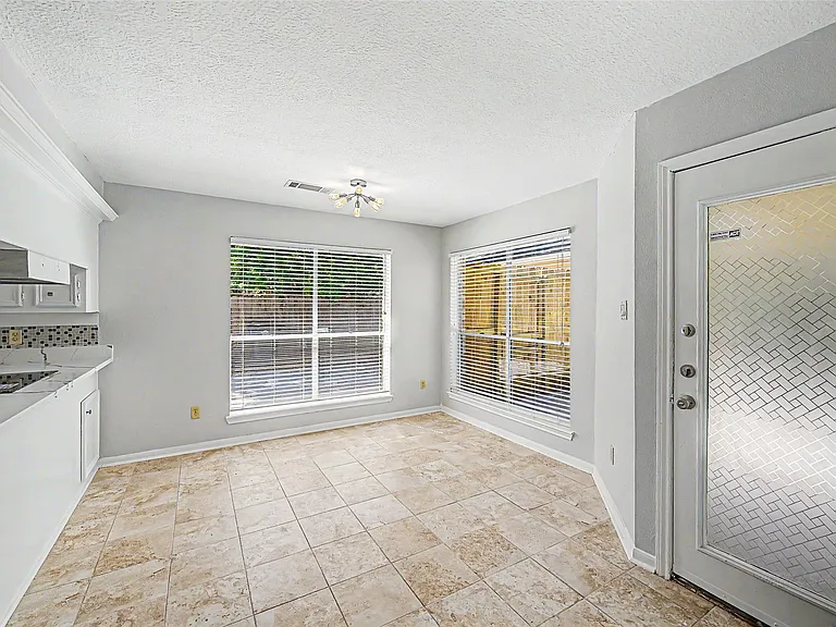 11651 Trailmont Dr — Photo 20