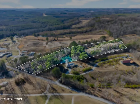 Lowe Rd, Crossville, TN 38572