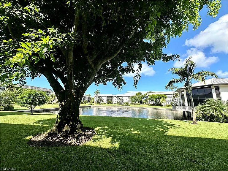 788 Park Shore Dr #D20 — Photo 31