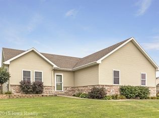 1701 Crabapple Ln, Granger, IA 50109