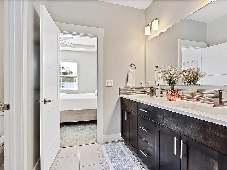 2023 E Oakcrest Dr — Photo 30