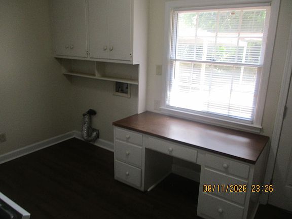 5th image of 2602A Pointe North Blvd