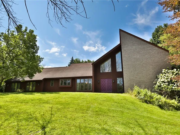 1012 Rabbit Ear Pass, Victor, NY 14564