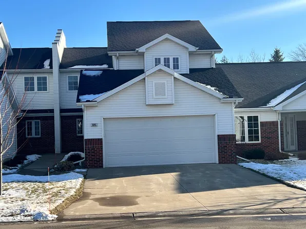 1045 W Windtree Dr, Appleton, WI 54914