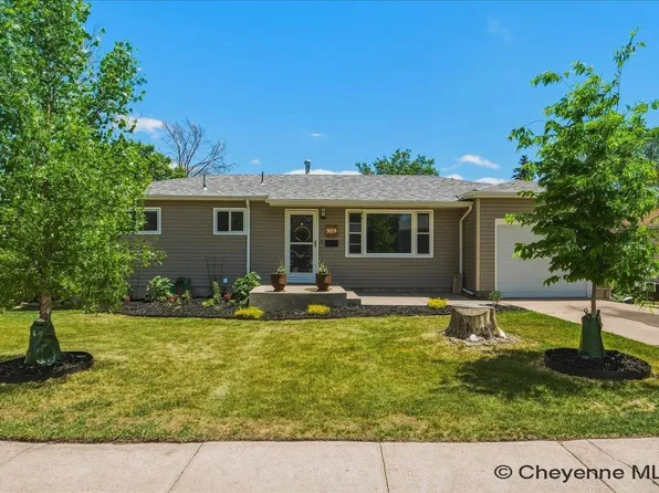909 Kingham Dr, Cheyenne, WY 82001