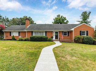 866 Kent Rd, Waynesboro, VA 22980