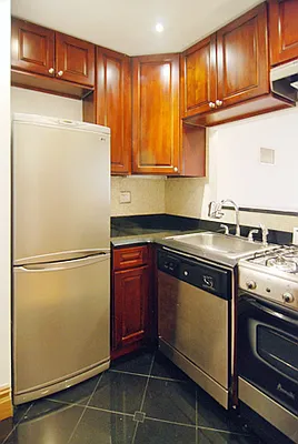 Rented by WAM Partners - William Moses Co. | media 7