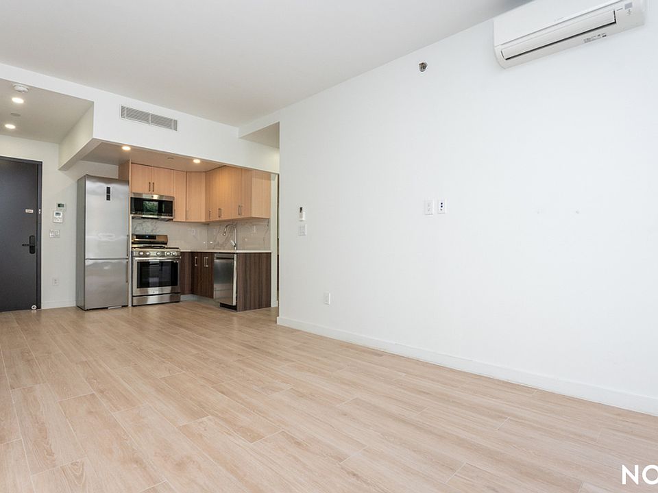 1st image of 21 Meserole St #400
