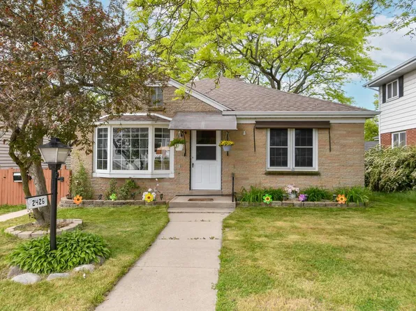 2426 5th AVENUE, South Milwaukee, WI 53172