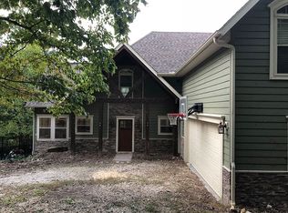 45 Lakeshore Dr, Eureka Springs, AR 72631