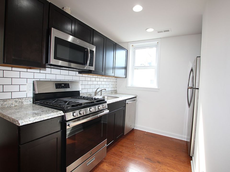 1st image of 2313 Brown St Floor 2