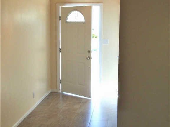 4th image of 336 Ventura St #1/2