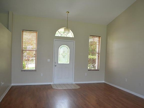 4th image of 1565 Cypress Woods Cir