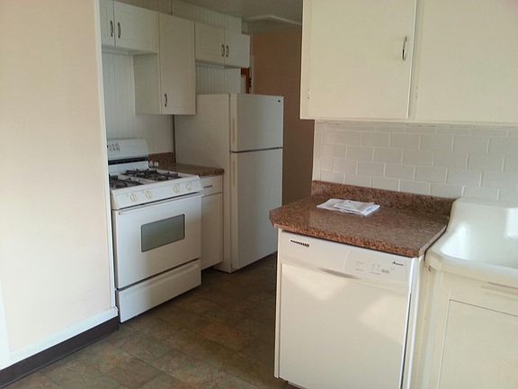has dishwasher, gas stove and refrigerator