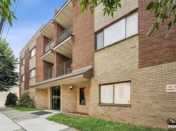 603 55th St APT 205, West New York, NJ 07093