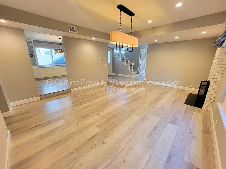 1728 Lake St — Photo 21