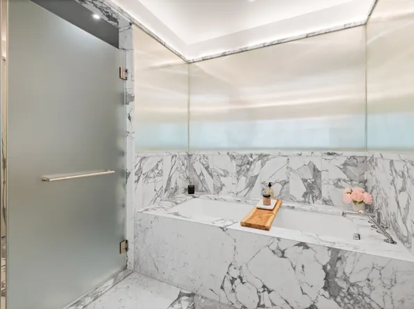 40 East End Avenue image 12 of 23