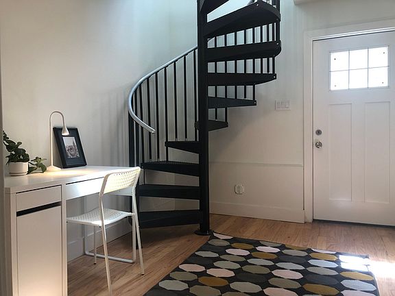 5th image of 2060 San Antonio Ave APT A