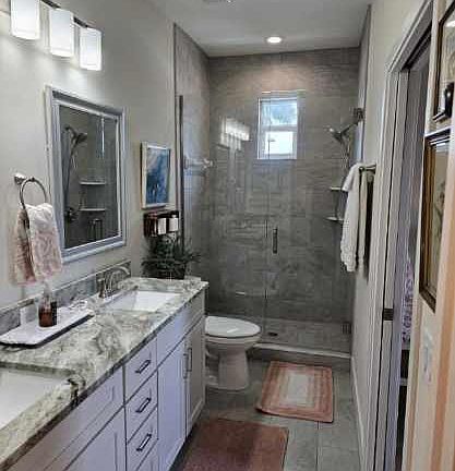 Master Bath Room