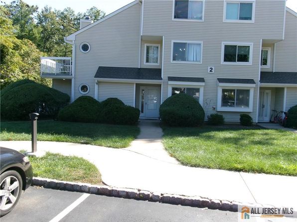 23 Deerberry Ln