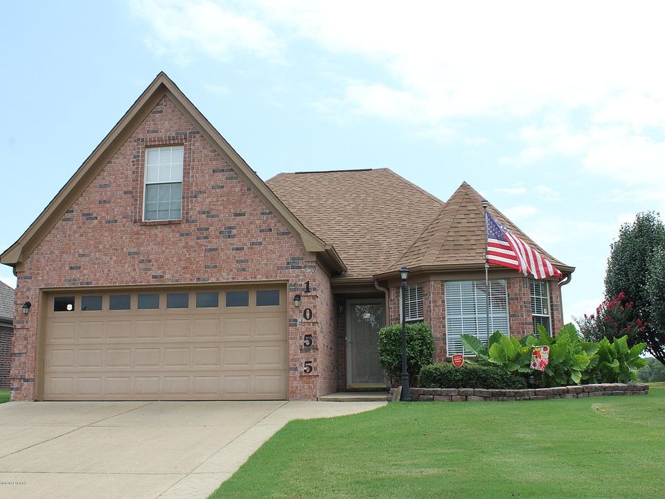 1st image of 1055 Fredrick Dr