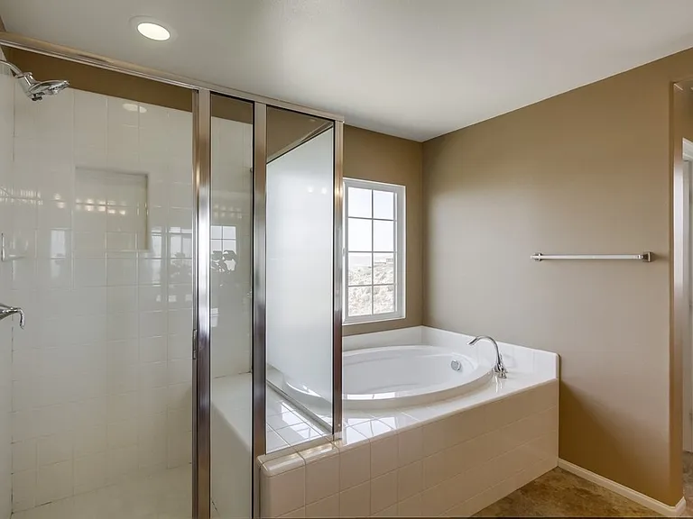 5102 Sevilla St — Photo 41