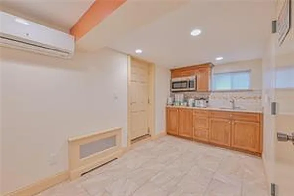 Sold by Remax Real Estate Professionals | media 18