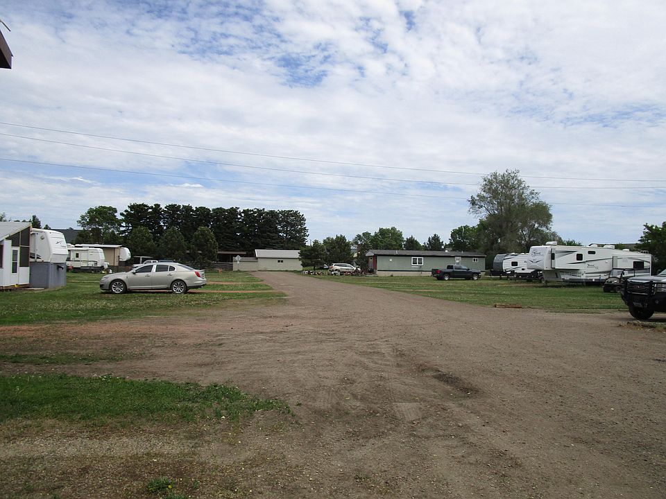 1st image of 208 Main St S Lot 1