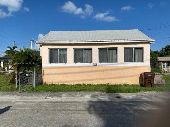 2285 W 6th Ct, Hialeah, FL 33010