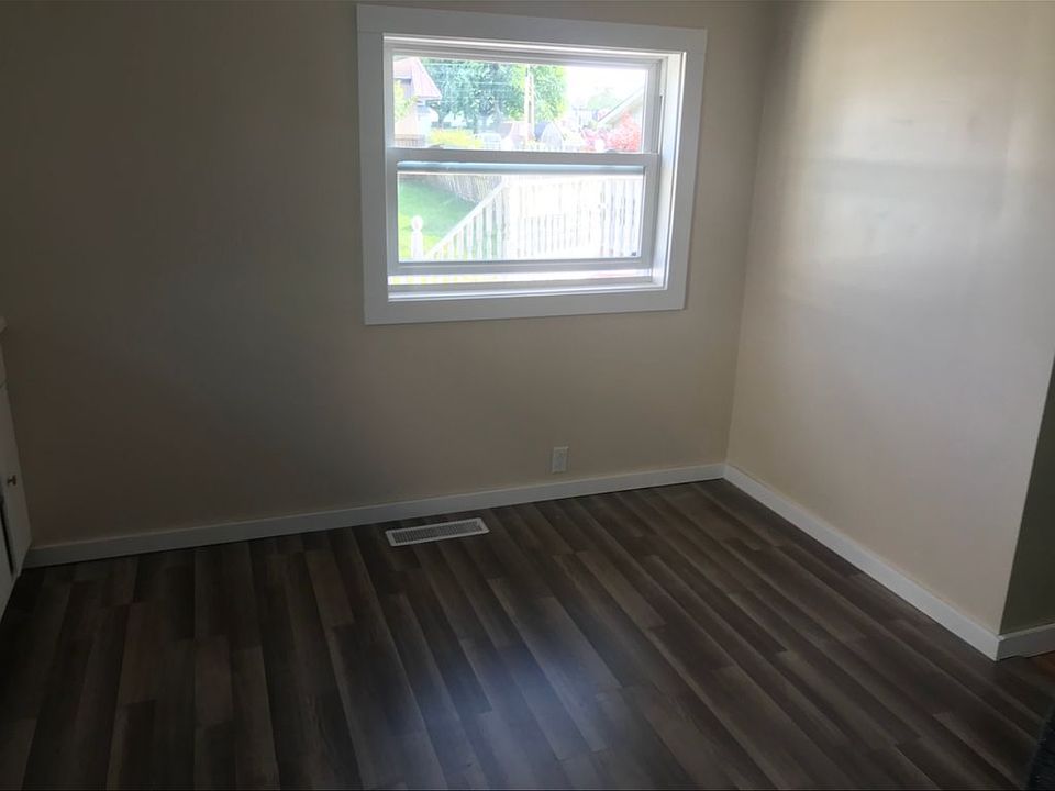 1st image of 439 Union Ct