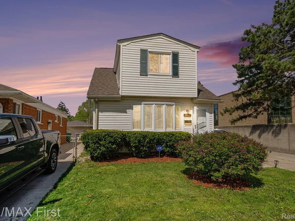 24917 Saxony Ave, Eastpointe, MI 48021