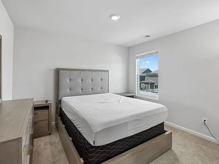 4922 Barnburgh Ln — Photo 36