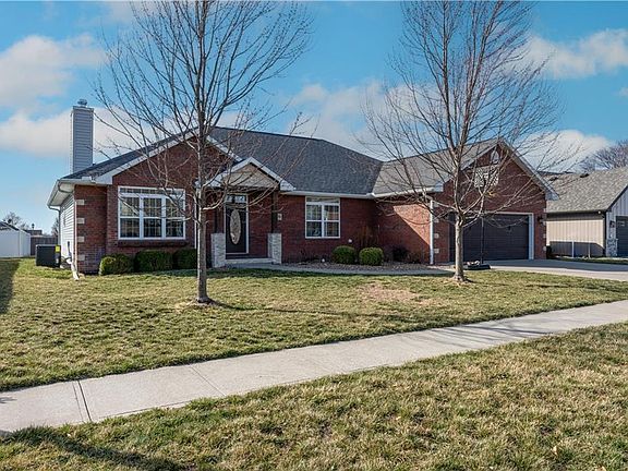 5th image of 3204 Buckingham Dr