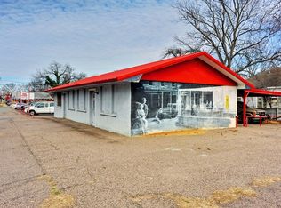 730 S Armstrong Ave, Denison, TX 75020