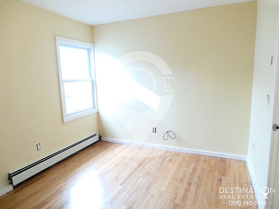 5th image of 131 Coursen Pl